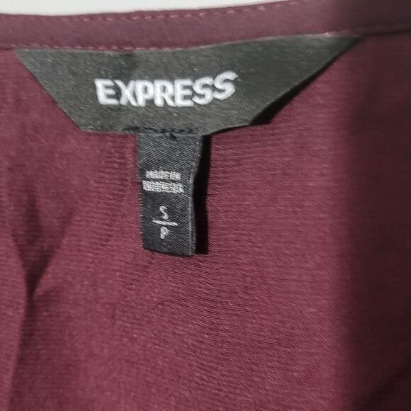 Express size small maroon faux button ruched sleeve peplum blouse - Picture 3 of 4
